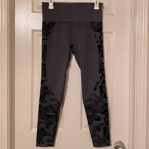 EUC Grey Camo Zyia Performance Leggings